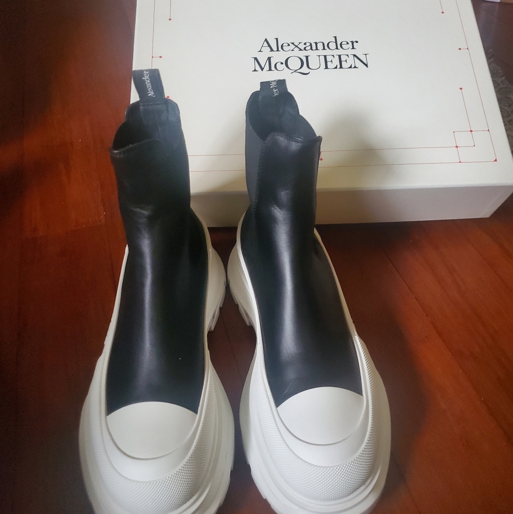 Alexander McQueen Boots